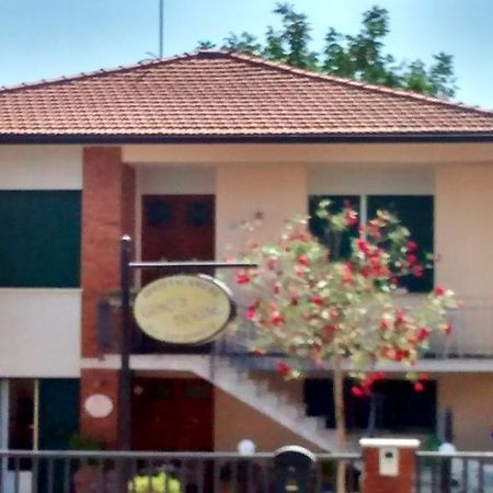 Gino'S House Hotel Pisa Buitenkant foto